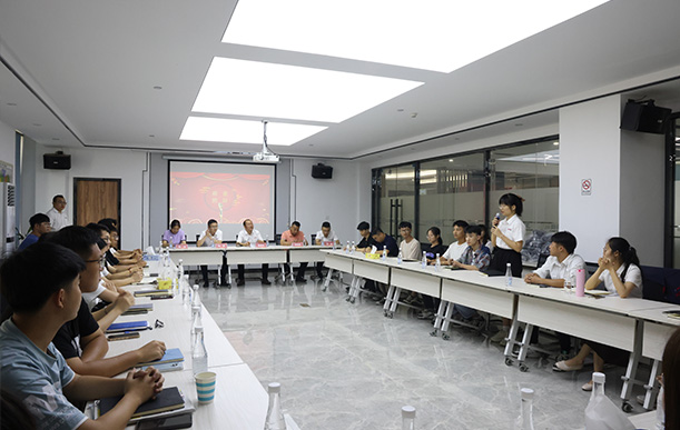 喬”見未來，頂“鋒”相會(huì)