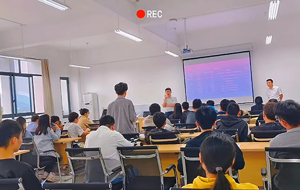 校企合作，提供就業(yè)崗位